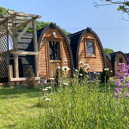 Hotel Rabbit Glamping Pod School House Farm Leighton  Exteriér fotografie