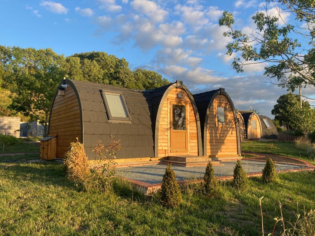Hotel Rabbit Glamping Pod School House Farm Leighton  Exteriér fotografie