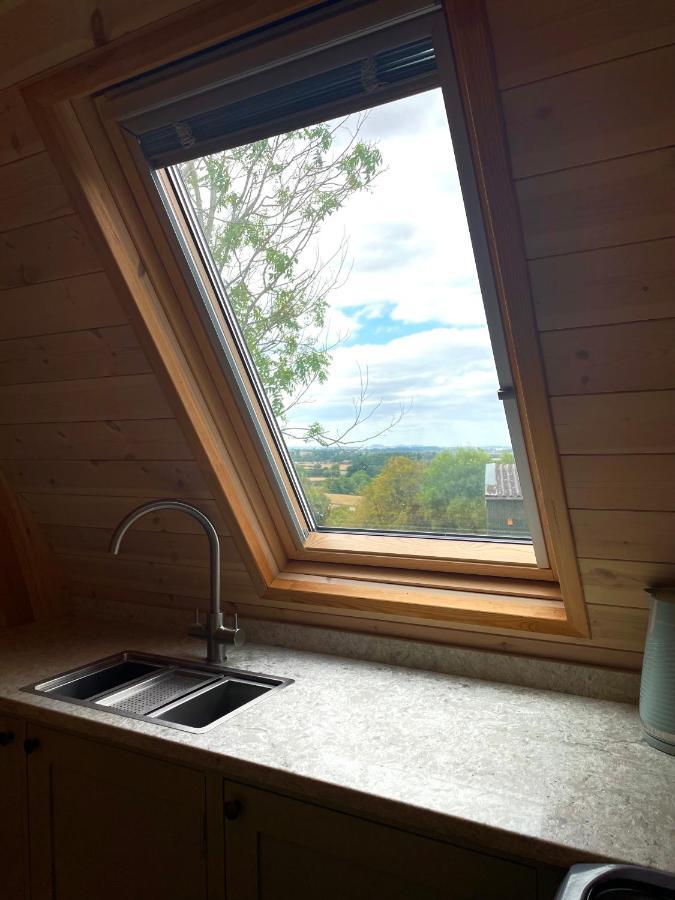Hotel Rabbit Glamping Pod School House Farm Leighton  Exteriér fotografie