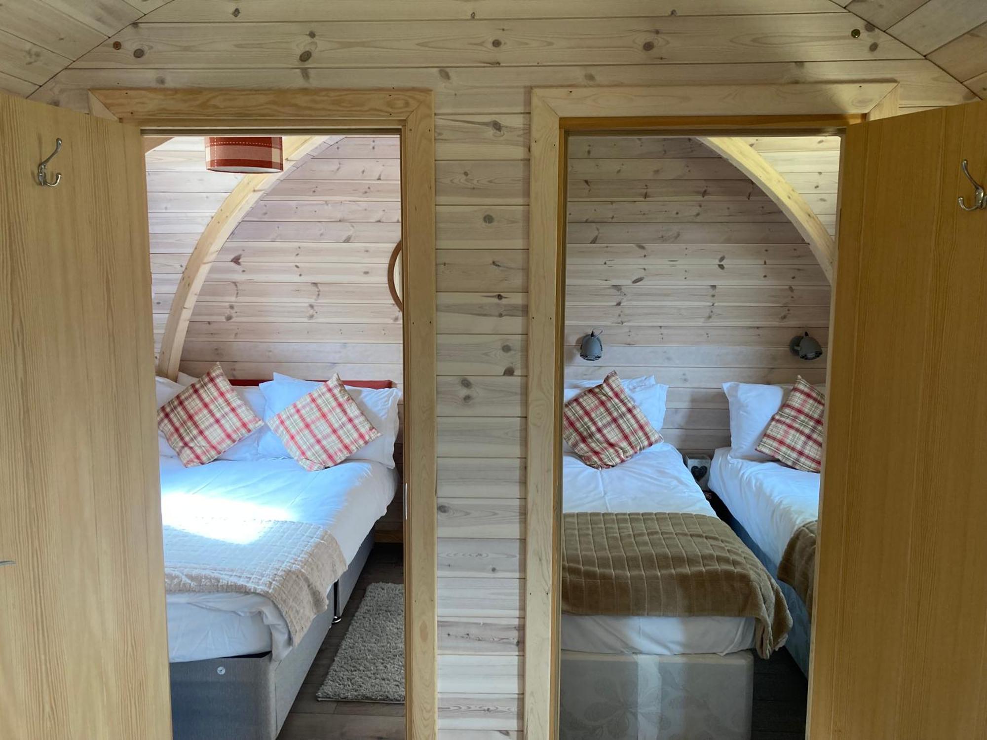 Hotel Rabbit Glamping Pod School House Farm Leighton  Exteriér fotografie